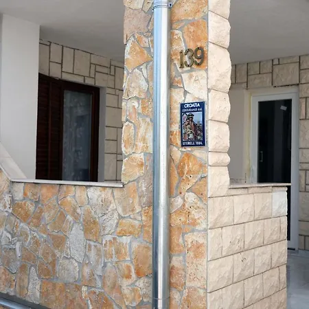 Apartment Toma *